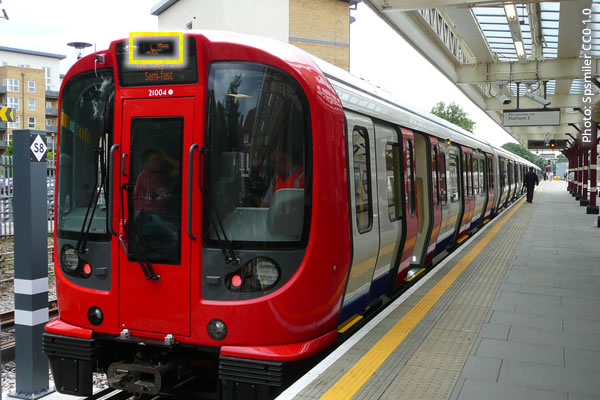 Metropolitan Line train